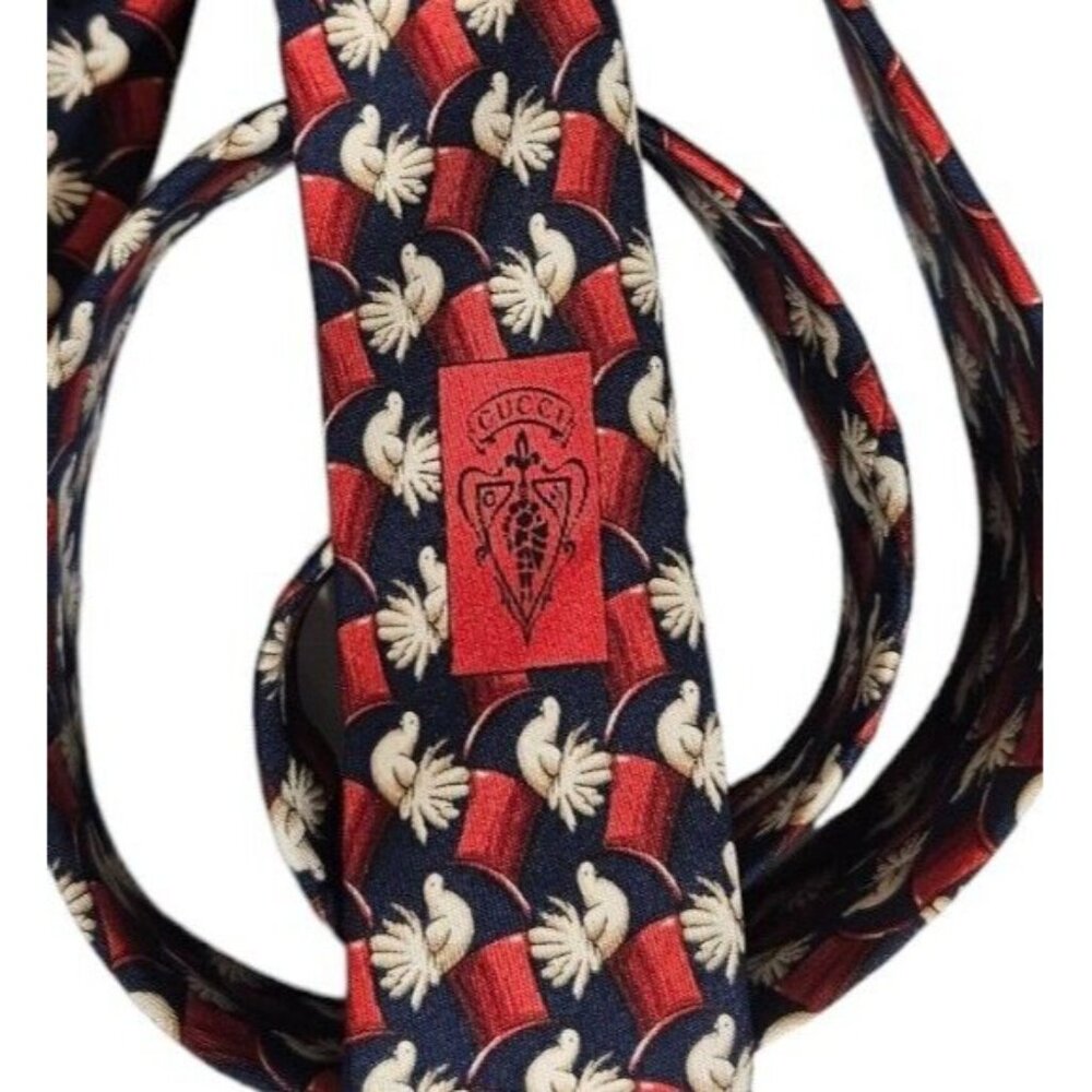 GUCCI Men's 100% Silk Necktie LUXURY Tie Blue Red Hat Pigeon W:3.7" EUC - Picture 4 of 5
